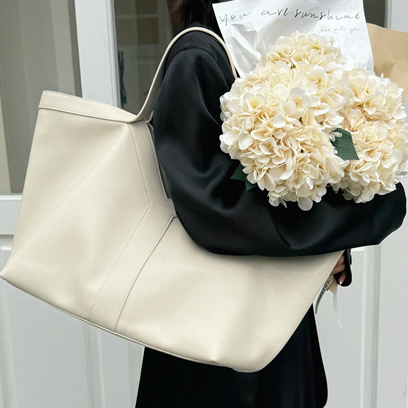 Tas Kulit Asli Merek Mewah Mus - Luxury Bags Collection ulasan dan harga